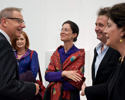 El embajador de Suiza, Johann Stephan Matyassy, Teresa González Fernández, Pablo Reinoso y Adriana Rosenberg