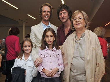 Juan Flesca (der.), Guillermo Goldschmid y família