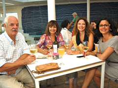 Horacio y Elvira Dotti, Elene Feeney y Victoria Dotti