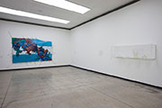 Sala 1 - Teresa Serrano, Blown Mold, 2012 / Fabian Marcaccio From Raging Aggression to Decoration, 1997