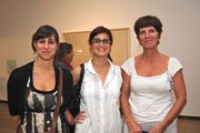 Daniela Varone (centro), Ana Gallardo (der.)