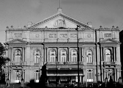 Fernando Tamburini, V. Meano y Julio Dormal. Teatro Col&oacute;n