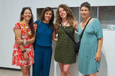 Ana, Cecilia Jaime, Luz Horne