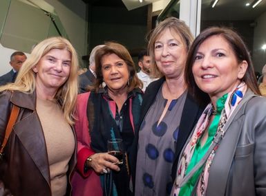 Eleonora Jaureguiberry, Teresa Gowland, Mnica Gancia, Larisa Andreani