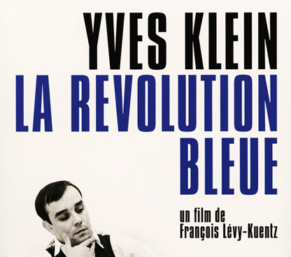 Proyección Yves Klein La Révolution Bleue